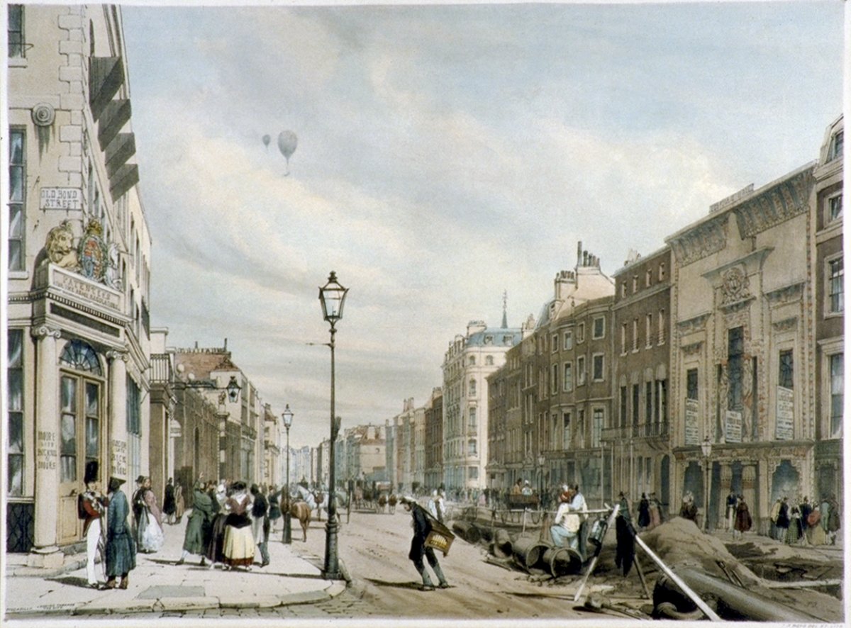 Image of Piccadilly looking towards the City